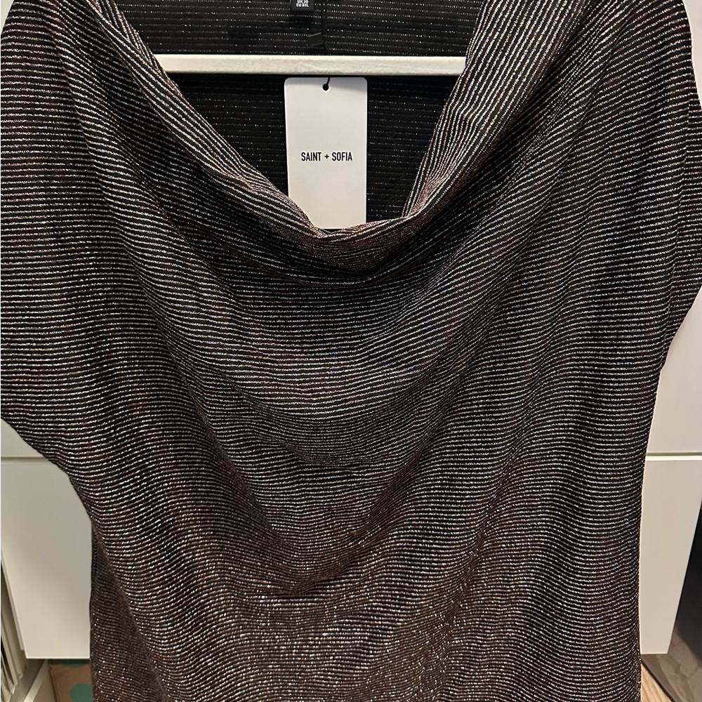 Elegant Women's Top in Black and Silver